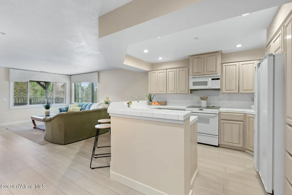 4732 S ARROW POINT DRIVE ##101 Harrison, ID 83833