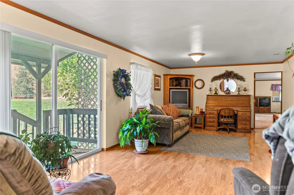 54 B Ross Road #B Twisp, WA 98856