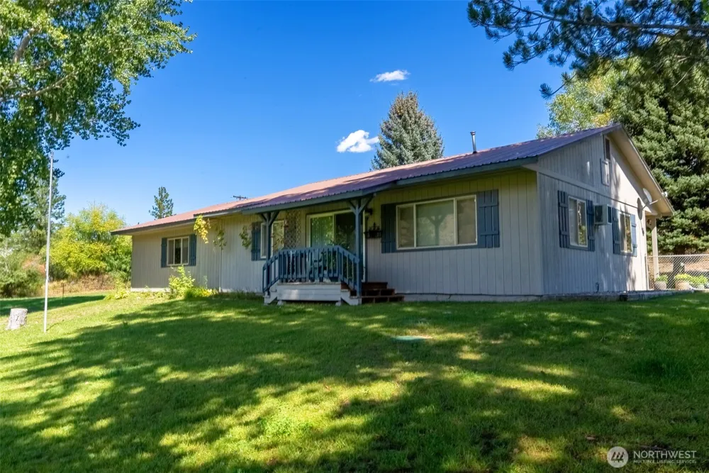 54 B Ross Road #B Twisp, WA 98856