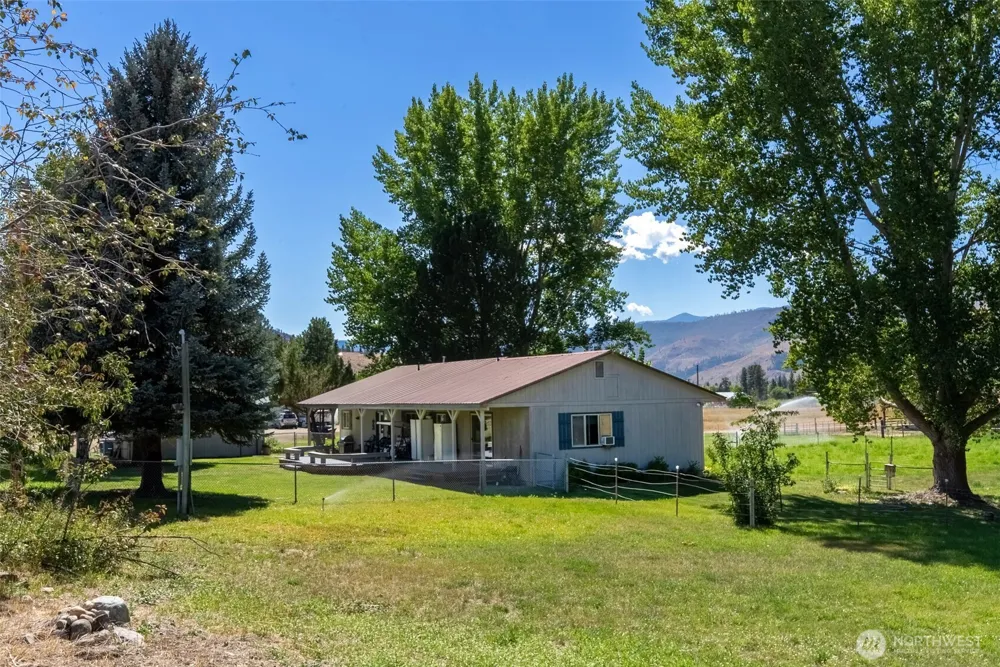 54 B Ross Road #B Twisp, WA 98856