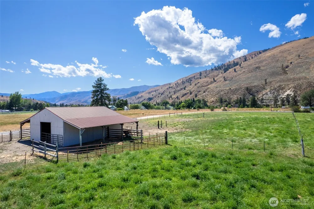 54 B Ross Road #B Twisp, WA 98856