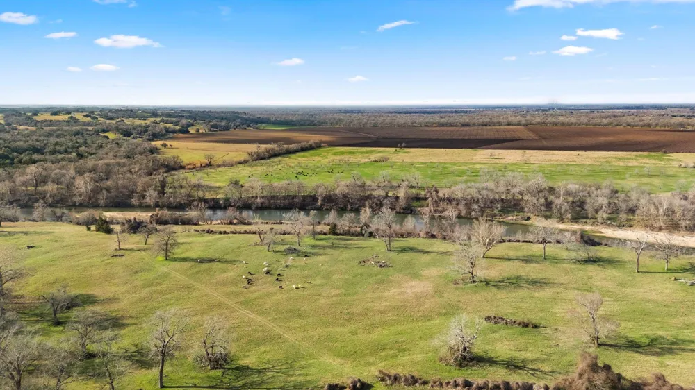 Shaws Bend Rd Columbus, TX 78934