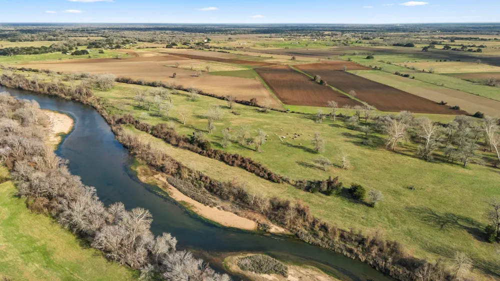Shaws Bend Rd Columbus, TX 78934