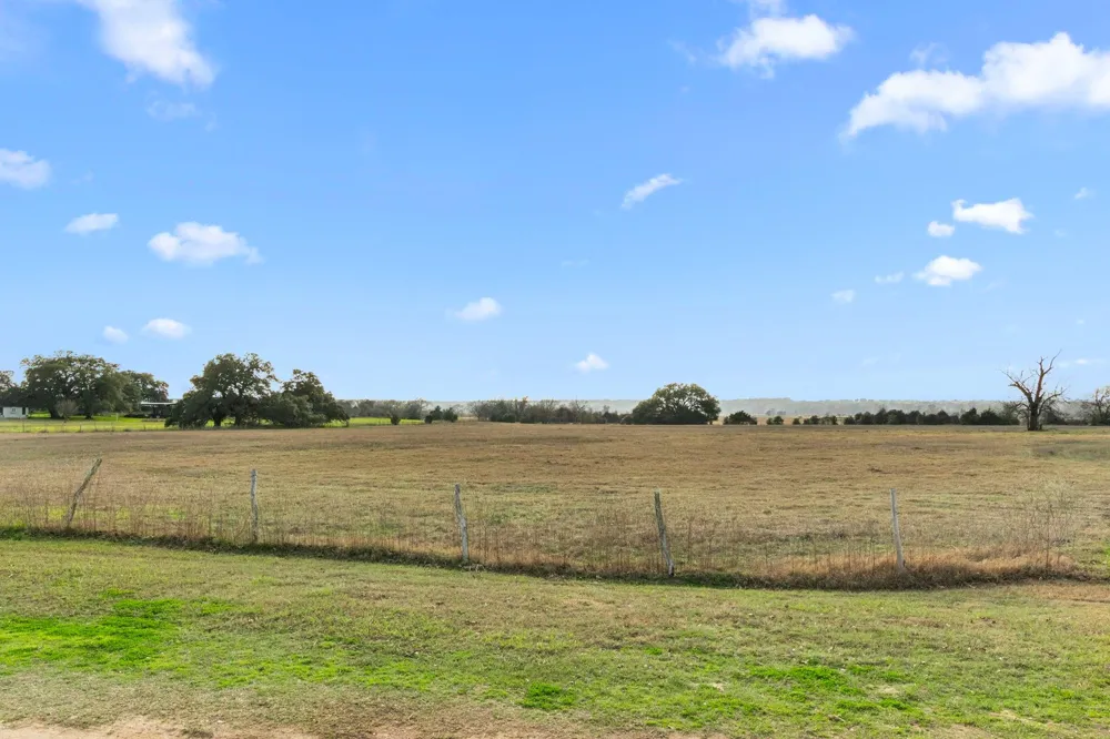 Shaws Bend Rd Columbus, TX 78934