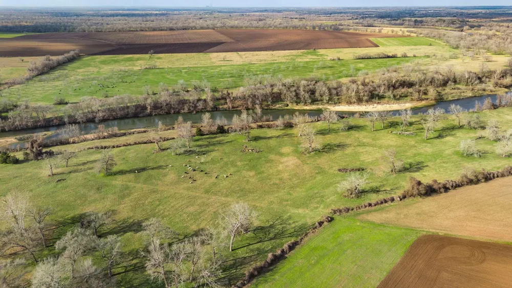 Shaws Bend Rd Columbus, TX 78934