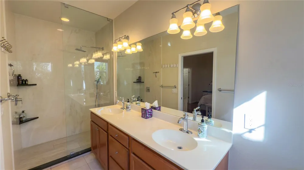 3756 82ND AVENUE CIRCLE E #101 Sarasota, FL 34243