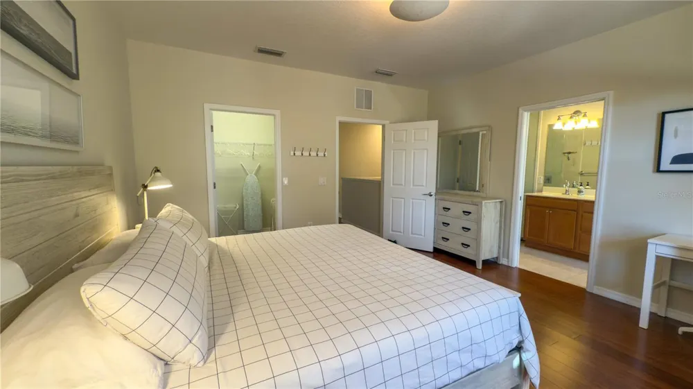 3756 82ND AVENUE CIRCLE E #101 Sarasota, FL 34243