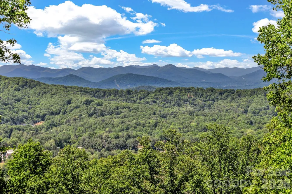 125 Winding Ridge Road Fairview, NC 28730