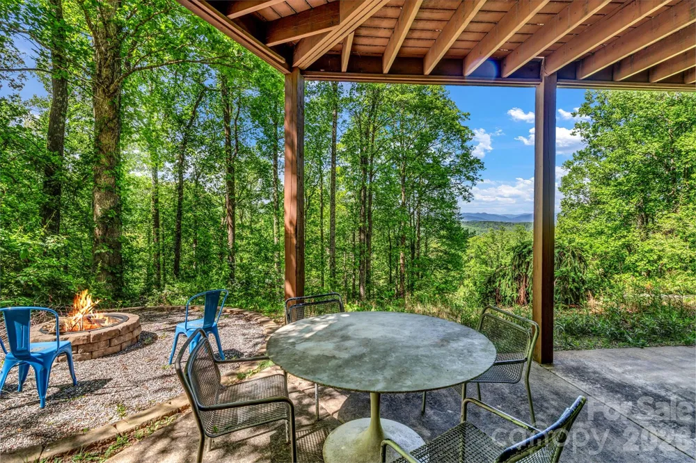 125 Winding Ridge Road Fairview, NC 28730