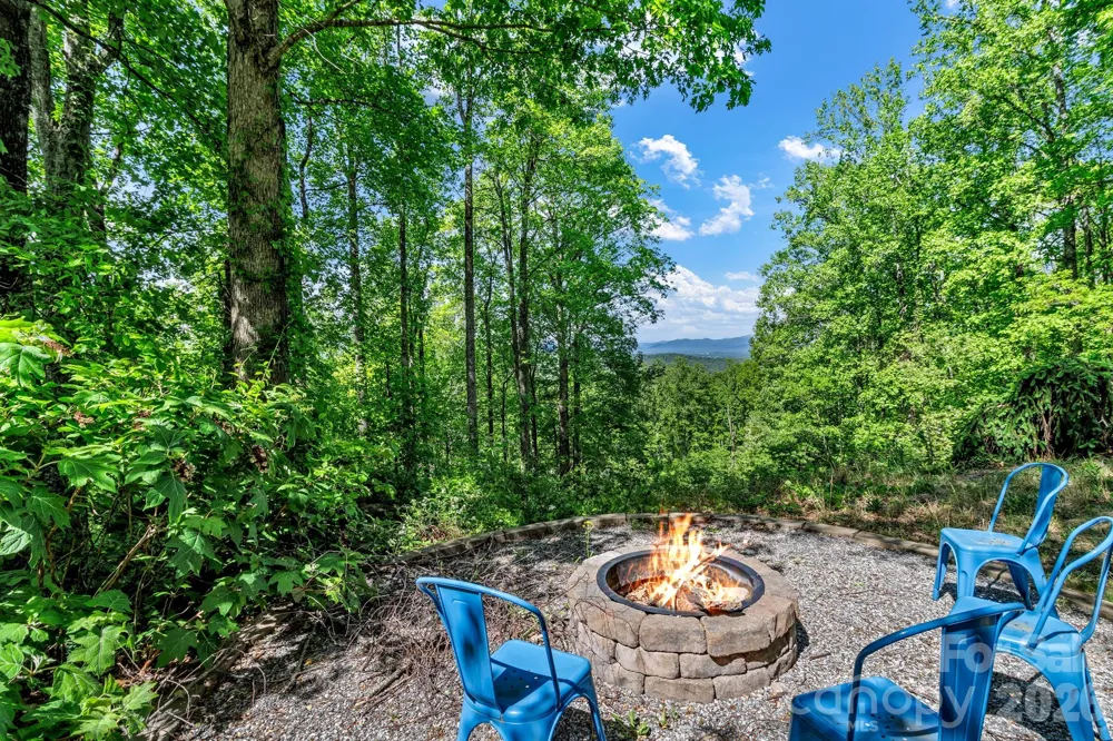 125 Winding Ridge Road Fairview, NC 28730