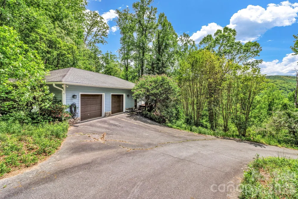 125 Winding Ridge Road Fairview, NC 28730