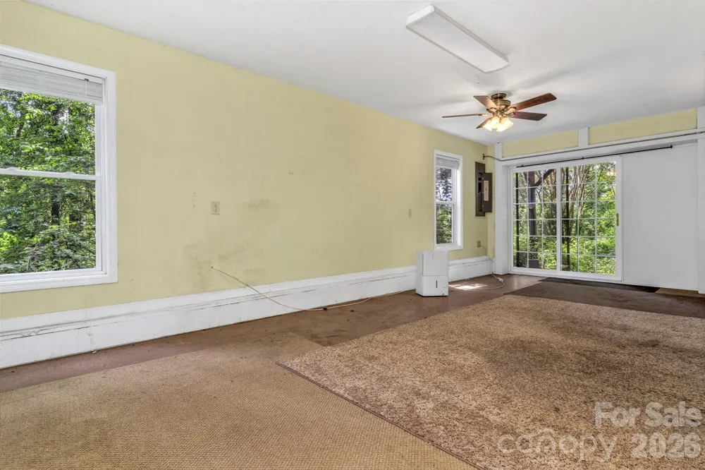 125 Winding Ridge Road Fairview, NC 28730