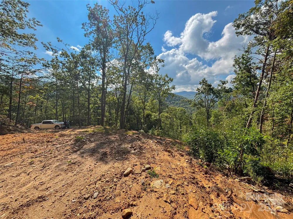 8888 Cedar Creek Farm Road Tuckasegee, NC 28783