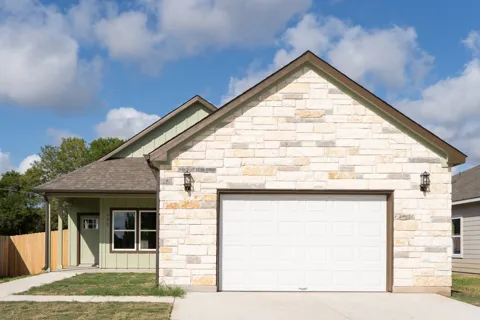 305 String Prairie Way