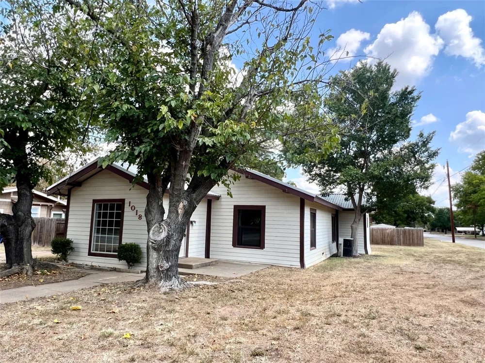 1018 S Seaman Street