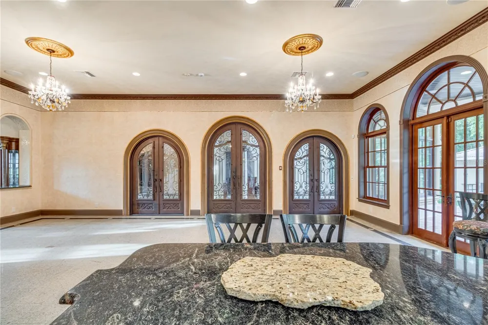 117 BELLAMERE PALMS COURT Lutz, FL 33549