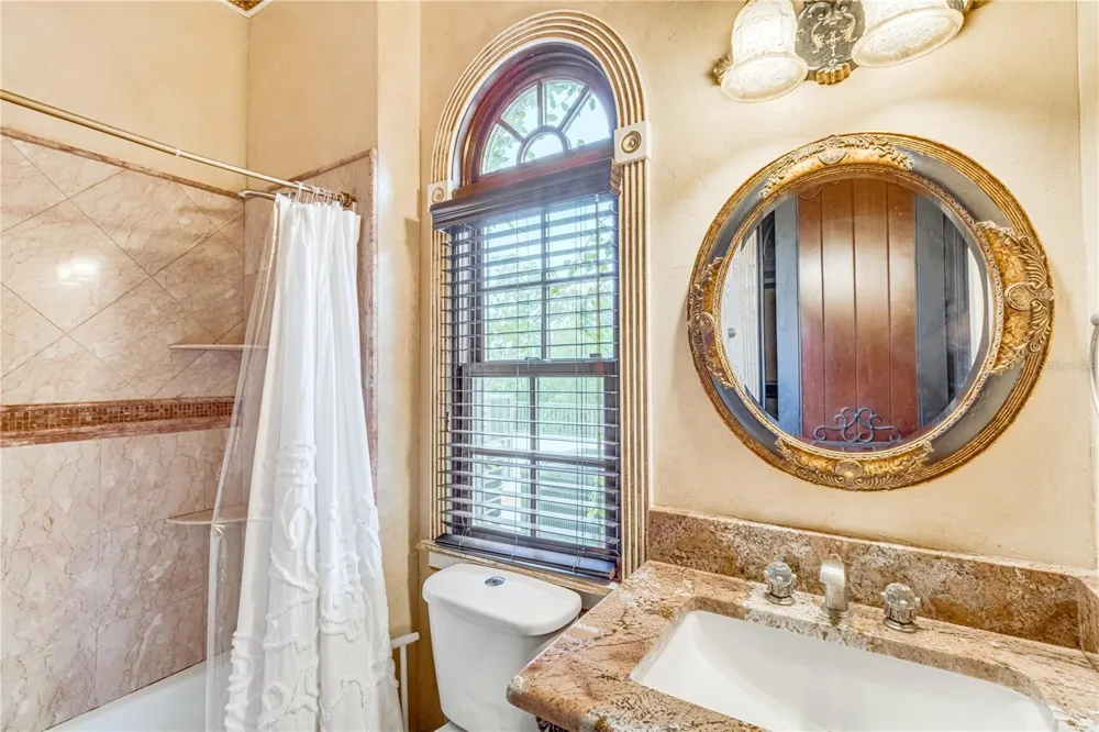 117 BELLAMERE PALMS COURT Lutz, FL 33549