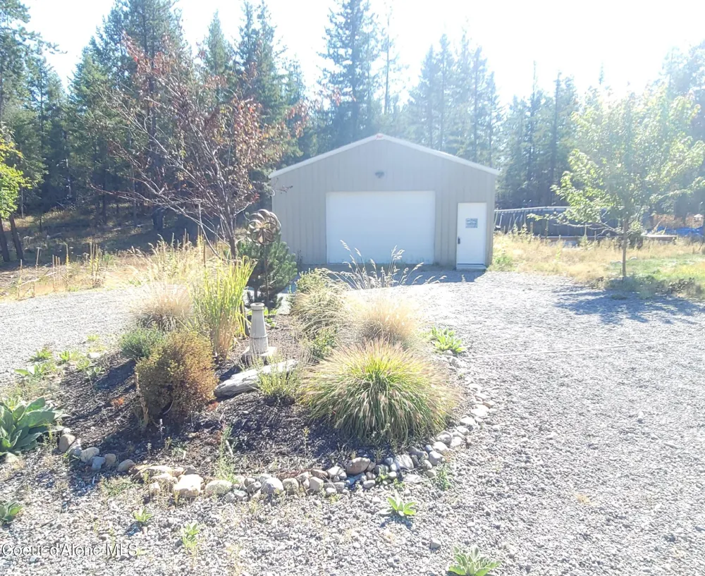 32647 TAHOE DRIVE Spirit Lake, ID 83869