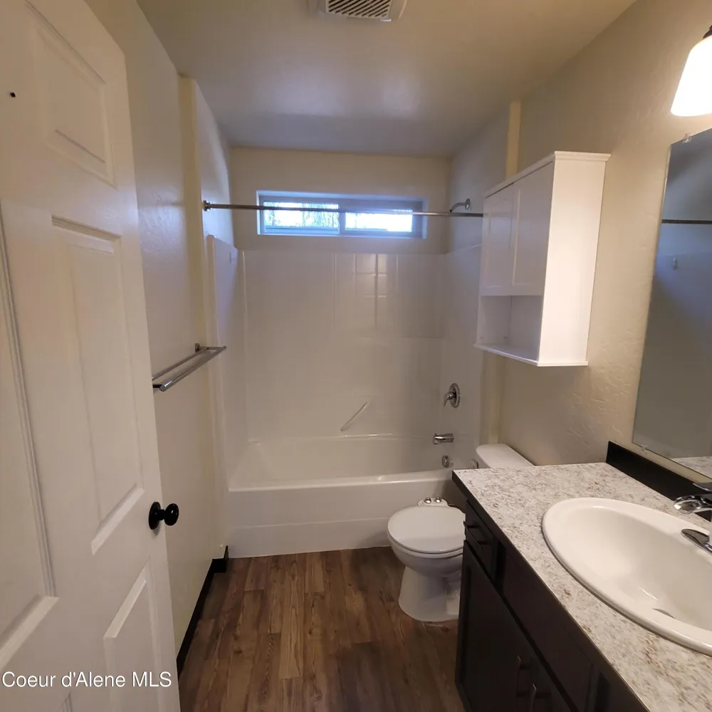 32647 TAHOE DRIVE Spirit Lake, ID 83869