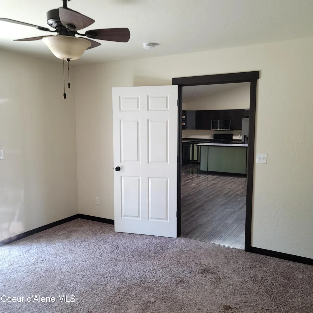 32647 TAHOE DRIVE Spirit Lake, ID 83869