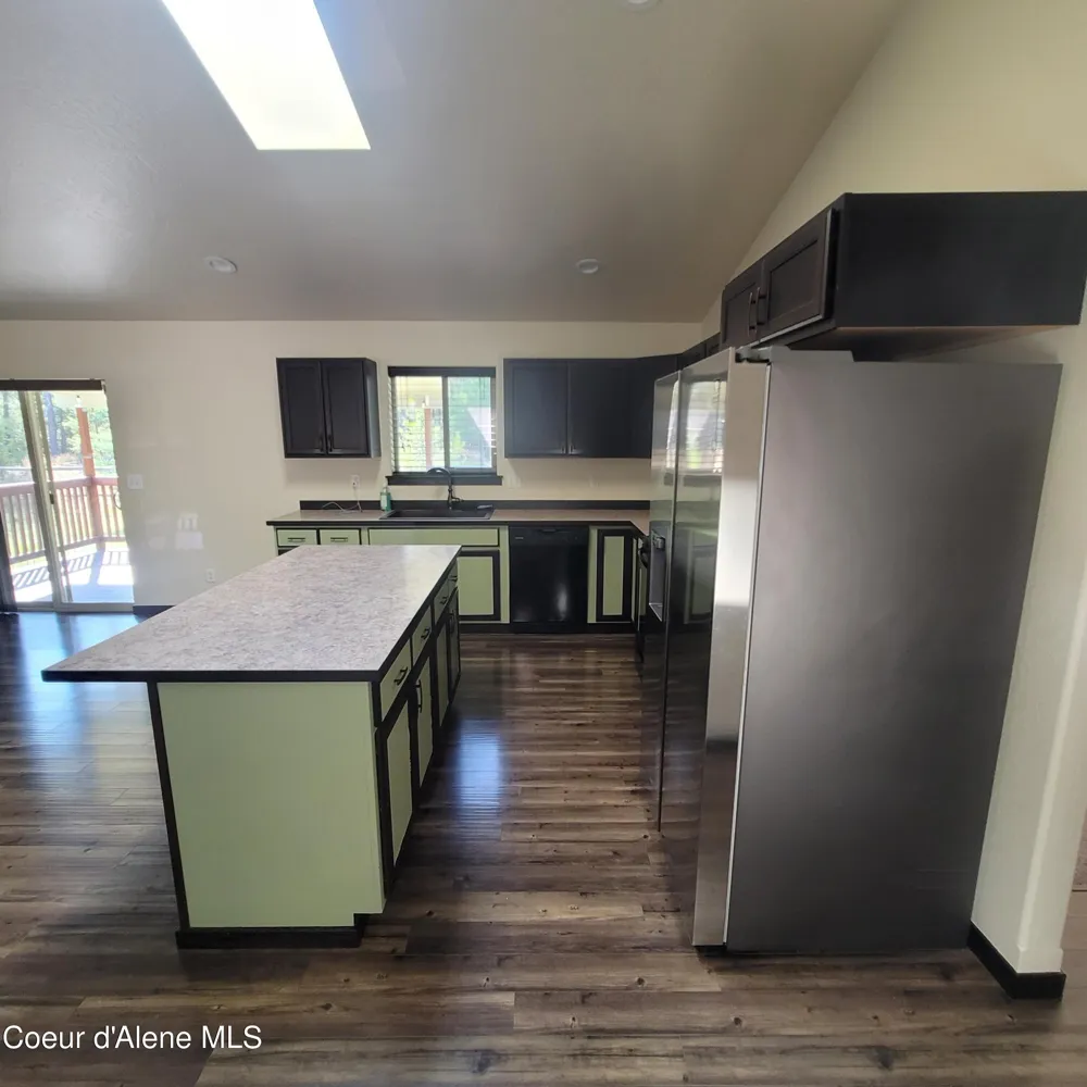 32647 TAHOE DRIVE Spirit Lake, ID 83869