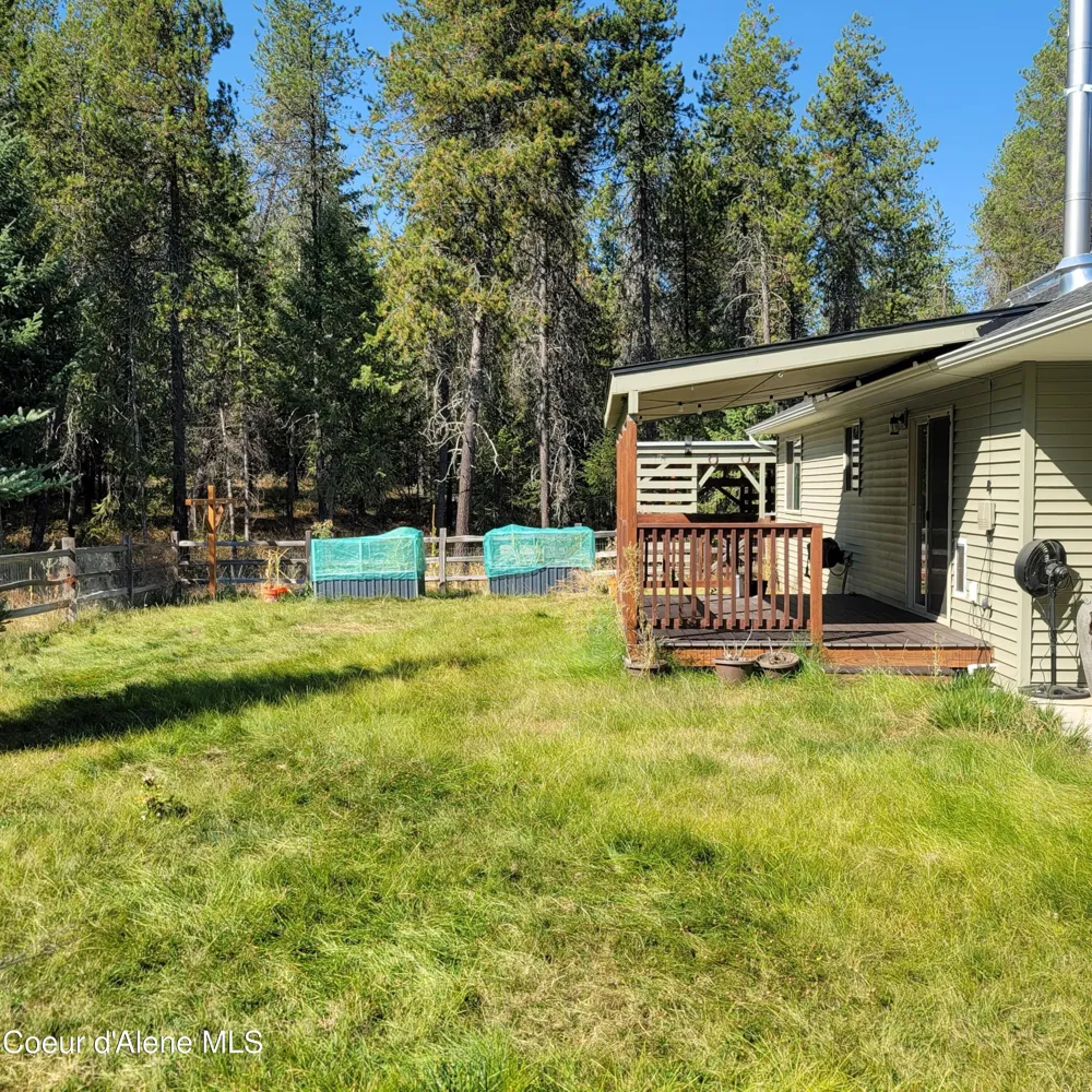 32647 TAHOE DRIVE Spirit Lake, ID 83869