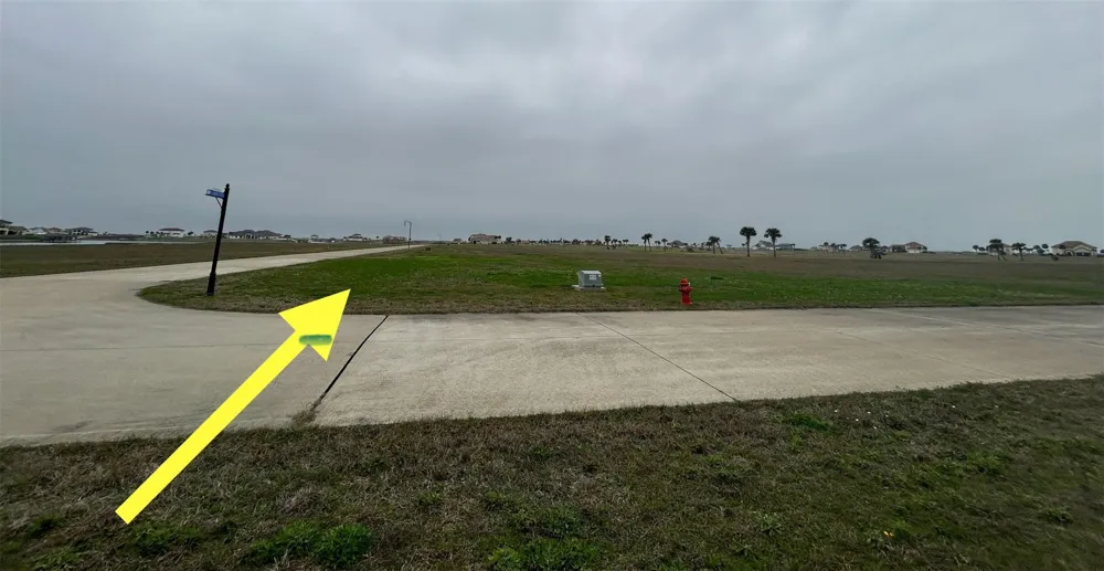 421 W Arbor Vista Port O Connor, TX 77982