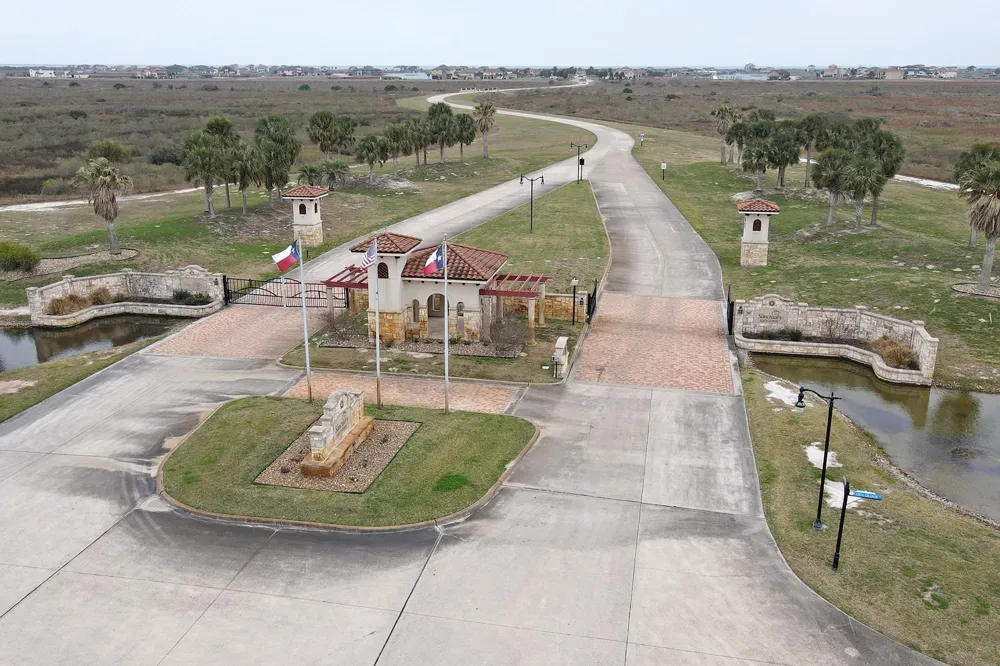 421 W Arbor Vista Port O Connor, TX 77982
