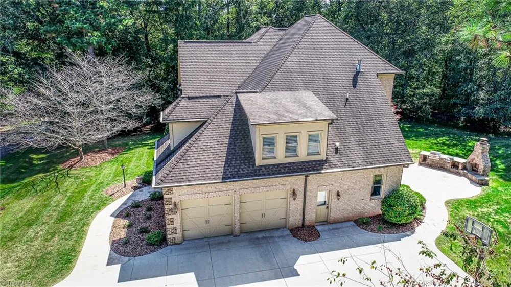 7303 Horseshoe Bend Trail Summerfield, NC 27358