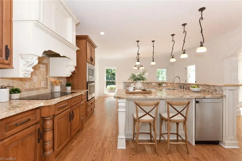 7303 Horseshoe Bend Trail Summerfield, NC 27358