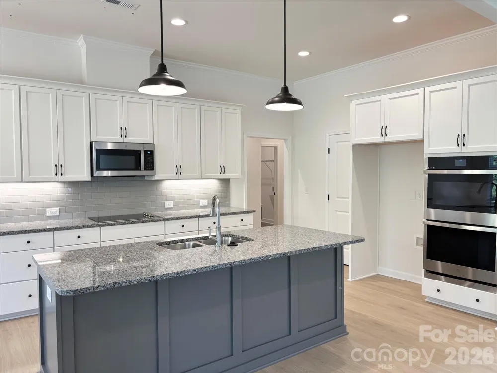 6853 Glen Abbey Lane Mount Pleasant, NC 28124