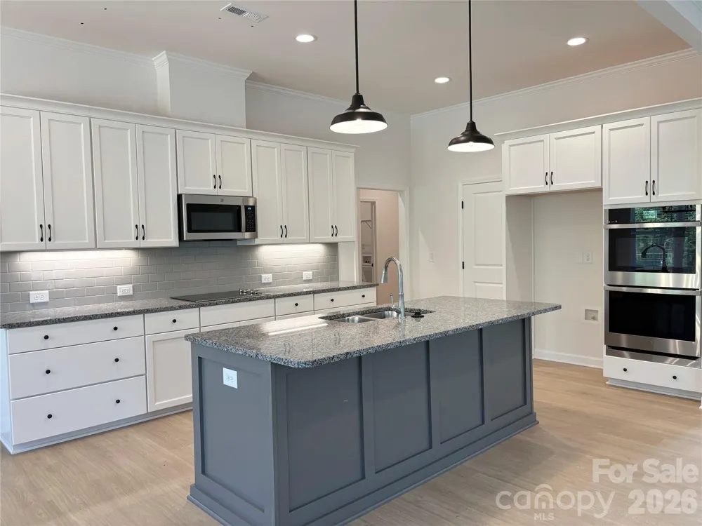 6853 Glen Abbey Lane Mount Pleasant, NC 28124