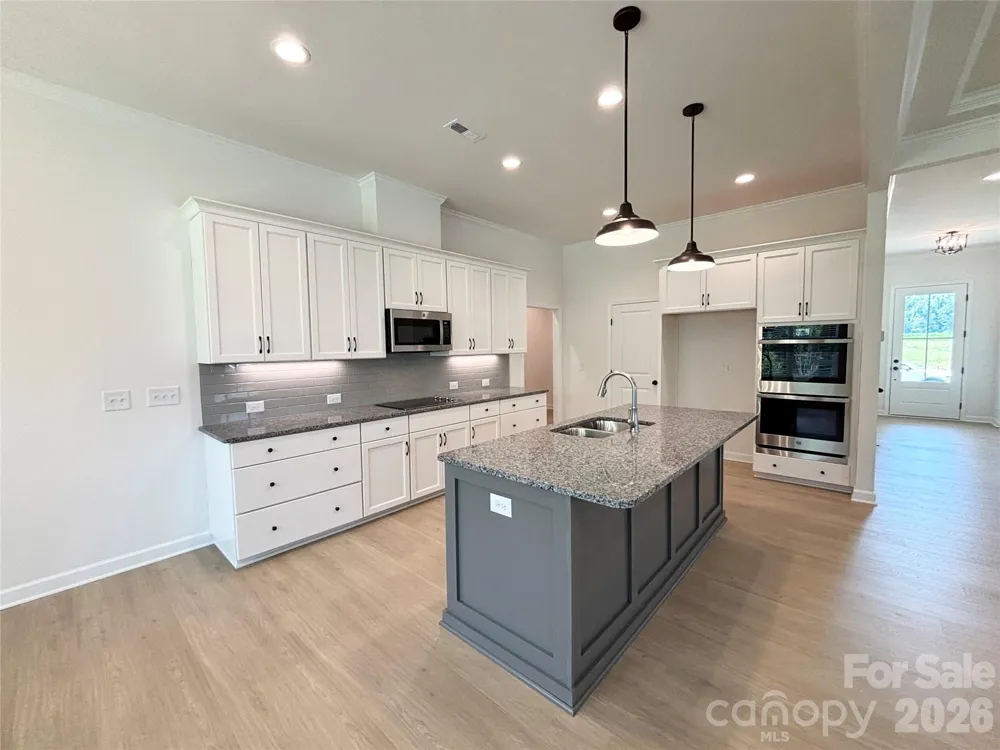 6853 Glen Abbey Lane Mount Pleasant, NC 28124