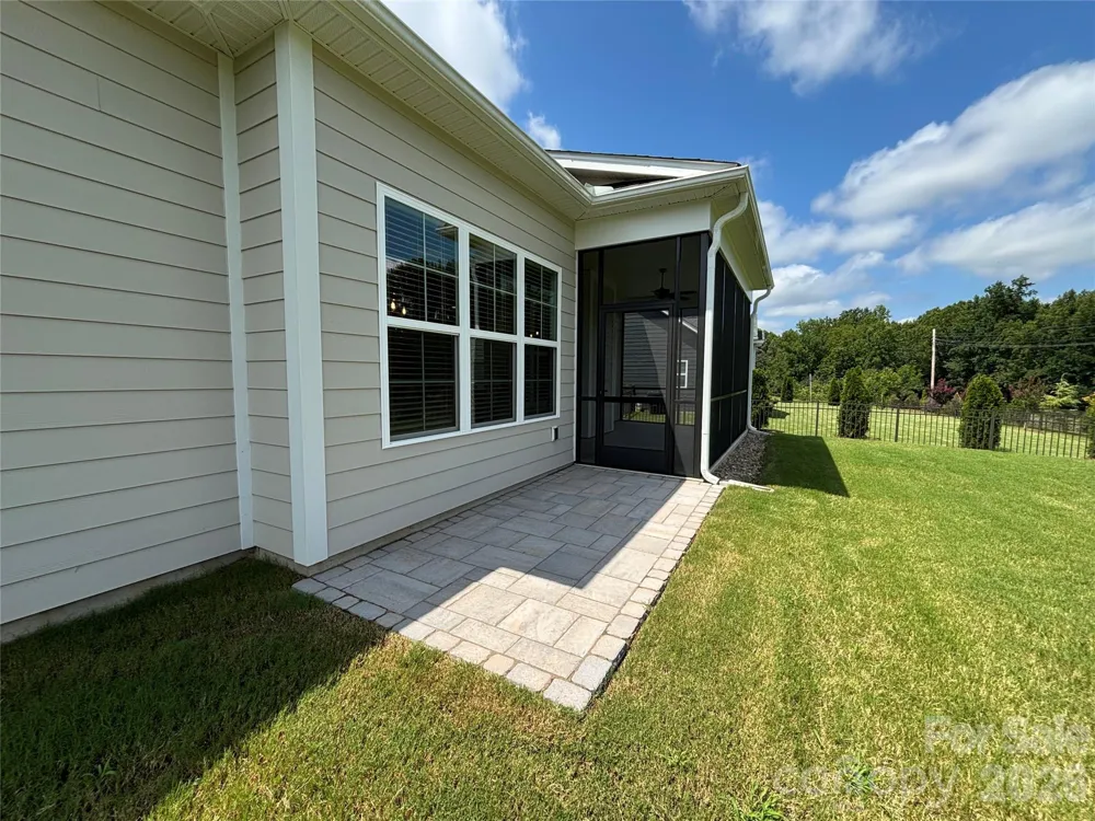 6853 Glen Abbey Lane Mount Pleasant, NC 28124
