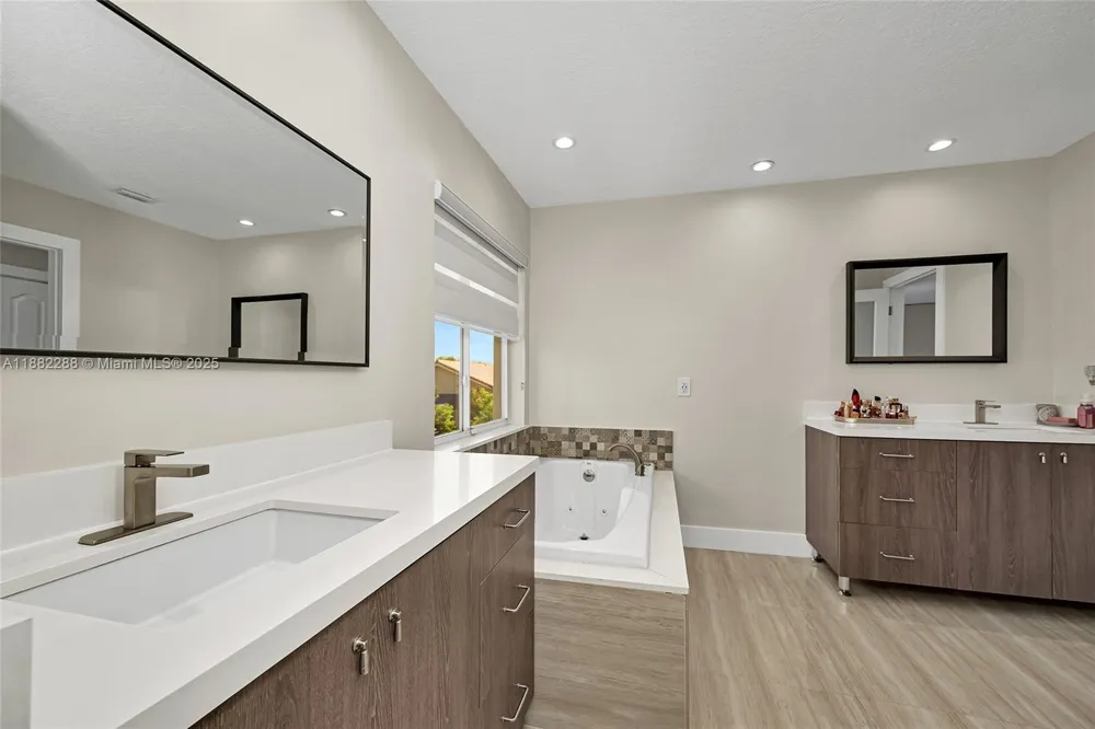1385 SW 143rd Ct Miami, FL 33184