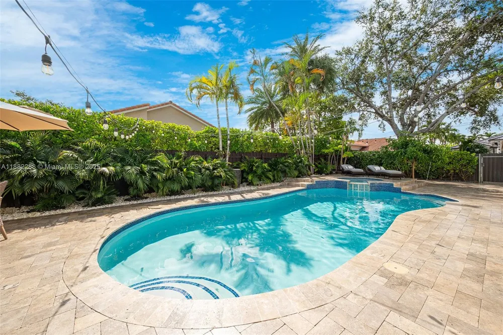 1385 SW 143rd Ct Miami, FL 33184
