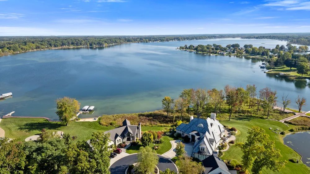 12284 Crowne Pointe Drive ##11 Vicksburg, MI 49097