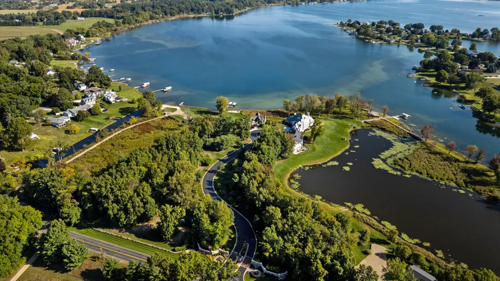 12284 Crowne Pointe Drive ##11 Vicksburg, MI 49097