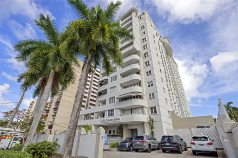225 ROAD NO 2, VILLA CAPARRA PLAZA #PH-3