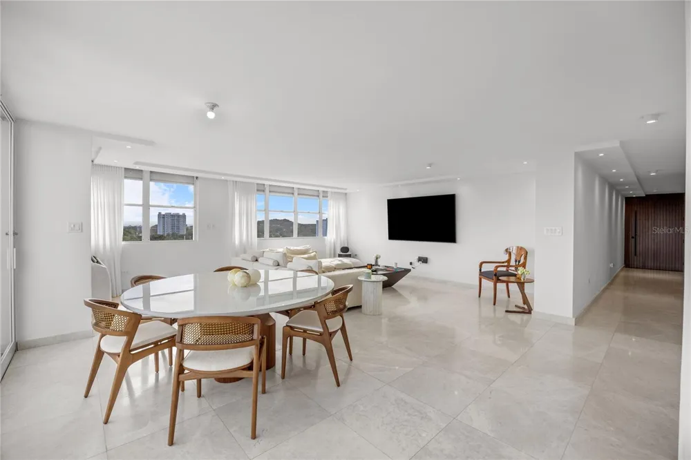 225 ROAD NO 2, VILLA CAPARRA PLAZA #PH-3 Guaynabo, PR 00966
