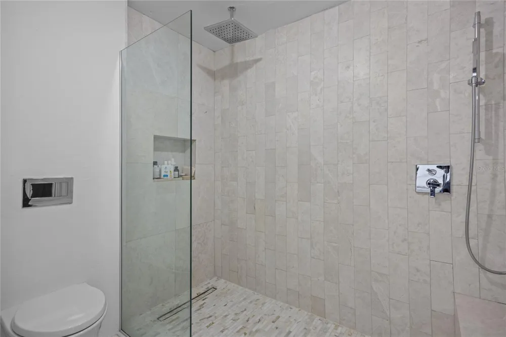 225 ROAD NO 2, VILLA CAPARRA PLAZA #PH-3 Guaynabo, PR 00966