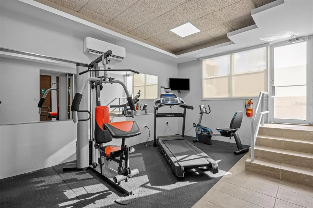 225 ROAD NO 2, VILLA CAPARRA PLAZA #PH-3 Guaynabo, PR 00966