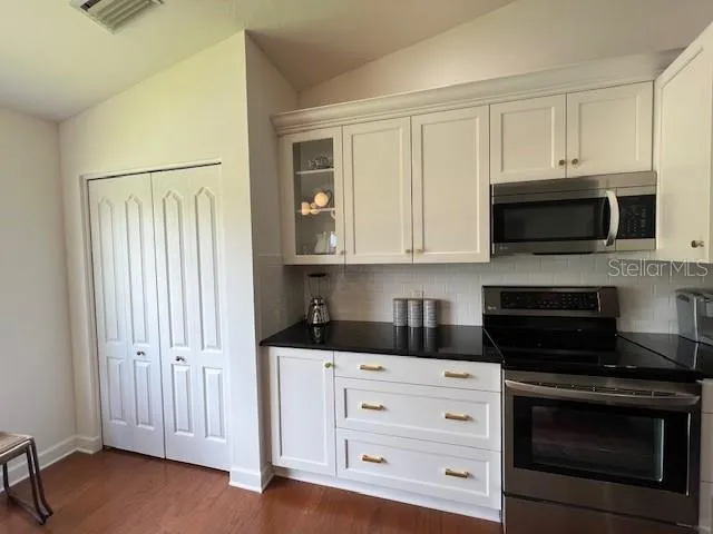 5270 HYLAND HILLS AVENUE #1724 Sarasota, FL 34241