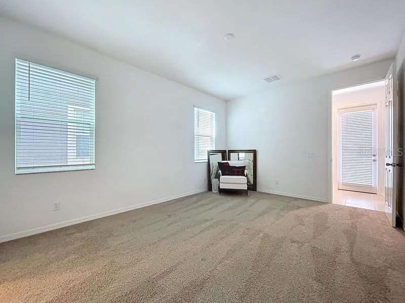 2450 SUNNY PEBBLE LOOP Zephyrhills, FL 33540