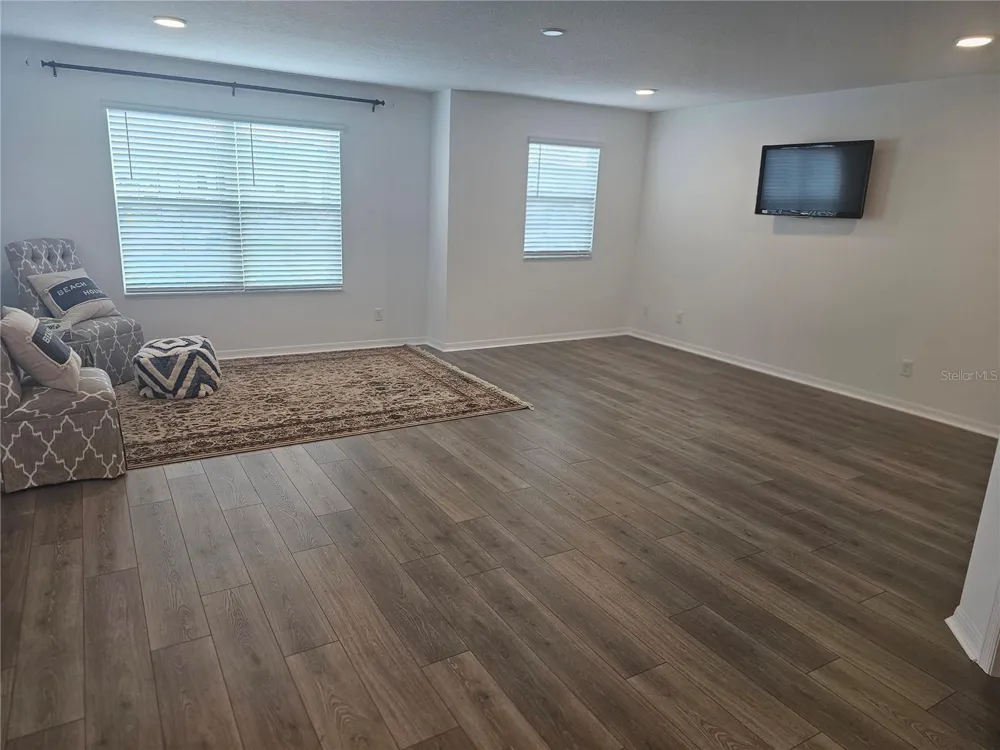 2450 SUNNY PEBBLE LOOP Zephyrhills, FL 33540