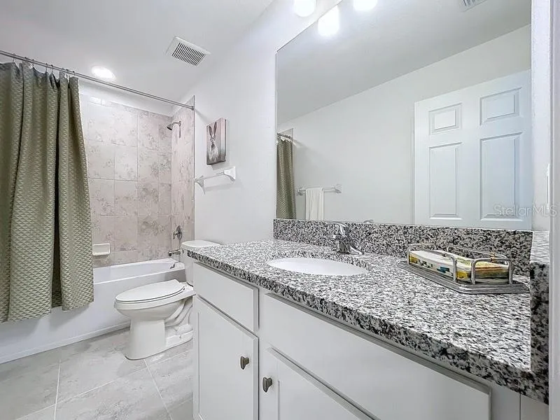 2450 SUNNY PEBBLE LOOP Zephyrhills, FL 33540
