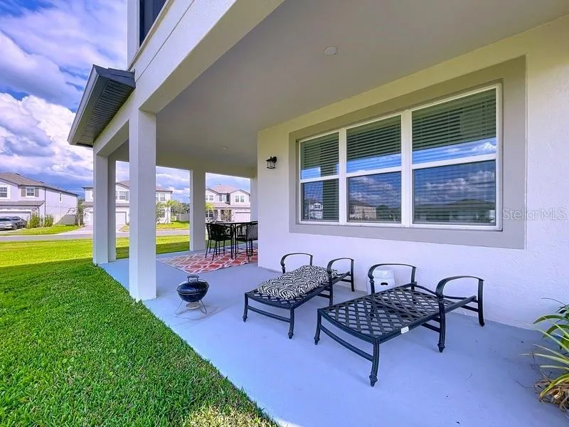 2450 SUNNY PEBBLE LOOP Zephyrhills, FL 33540