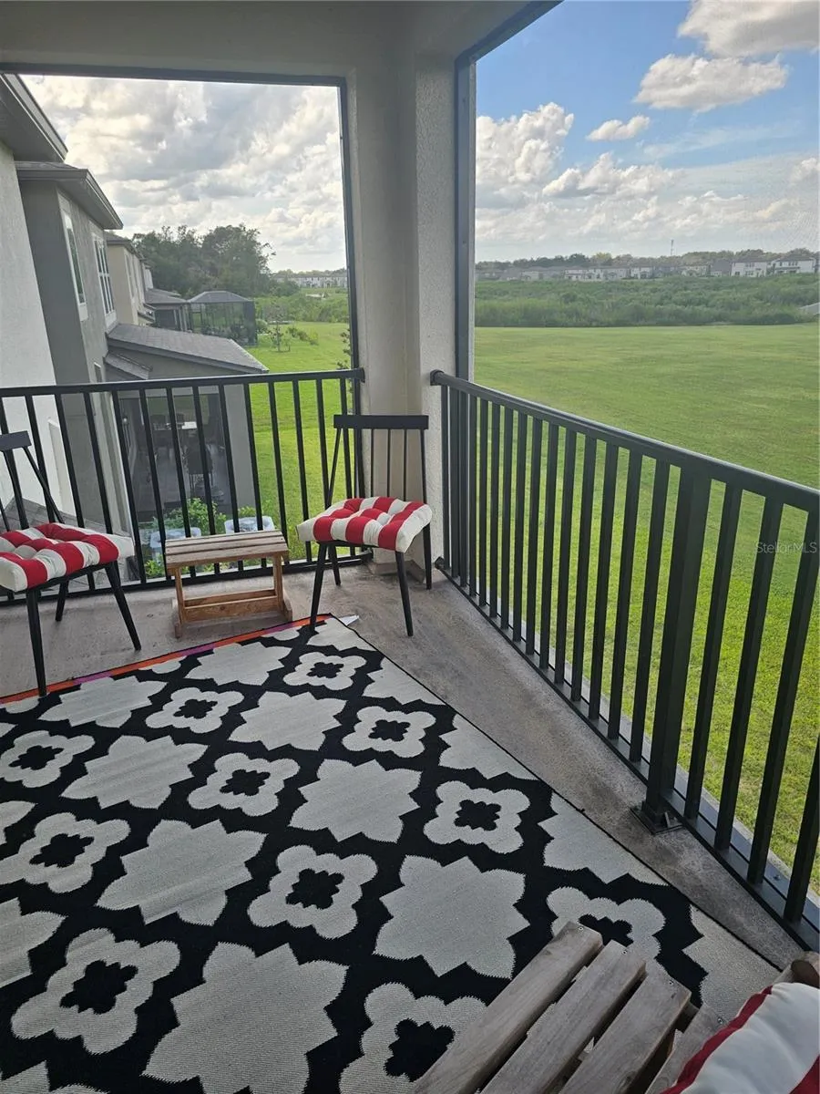 2450 SUNNY PEBBLE LOOP Zephyrhills, FL 33540