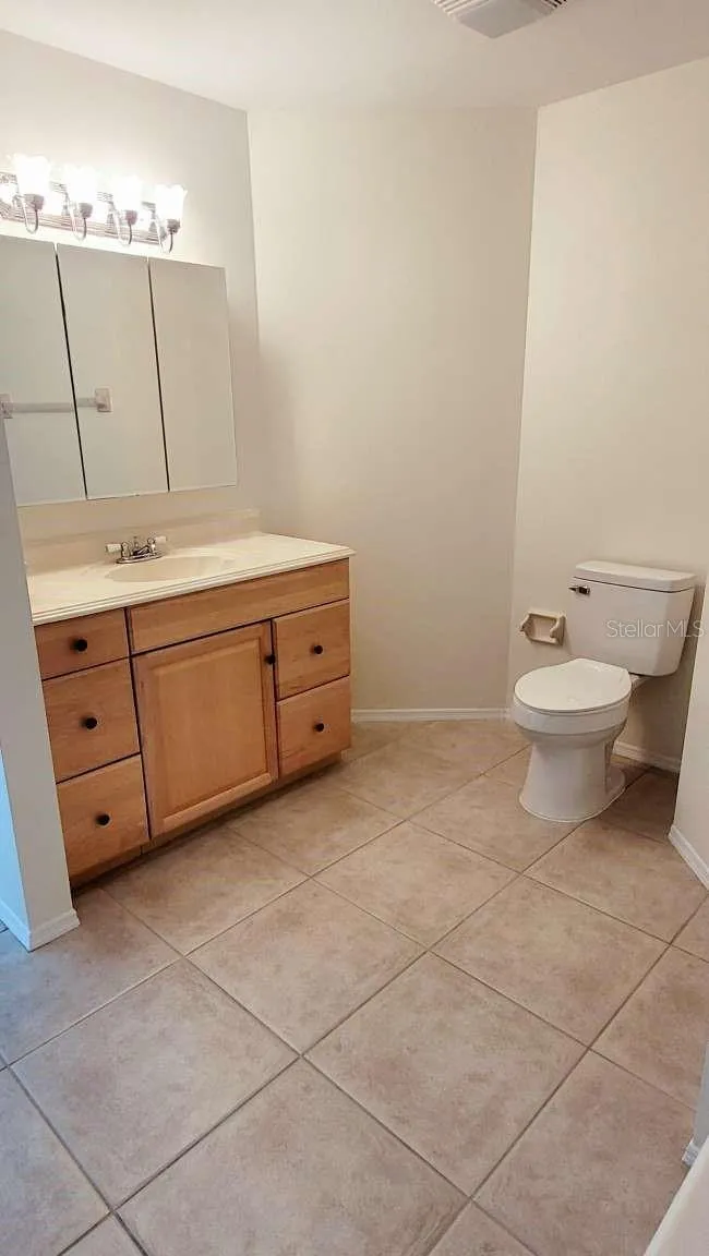 5801 RED CEDAR LANE Tampa, FL 33625