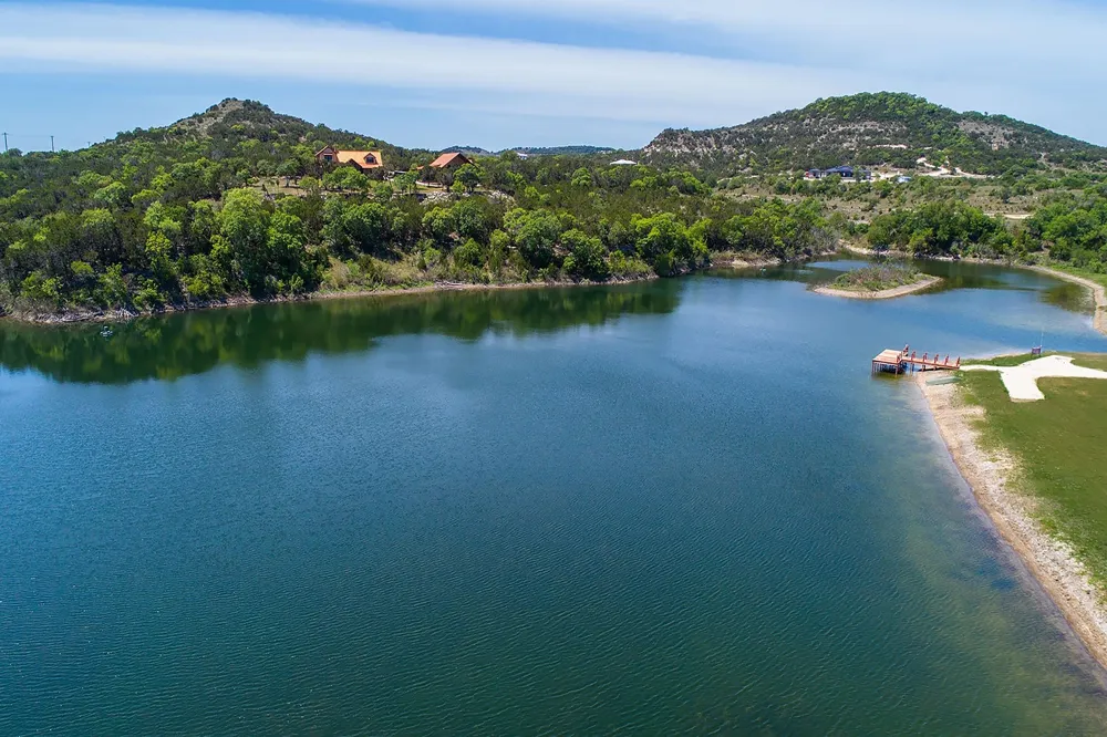 234 Elk Run Cove Blanco, TX 78606